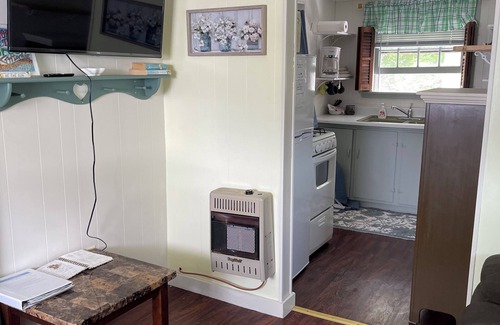 Cape Vincent Cottage | Cottage Rental At the beautiful St Lawerence Green