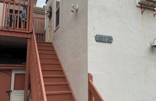 Sunset Beach Apartment | Cottage Retreat, Boater & Kayaking Bliss w/Boat Slip