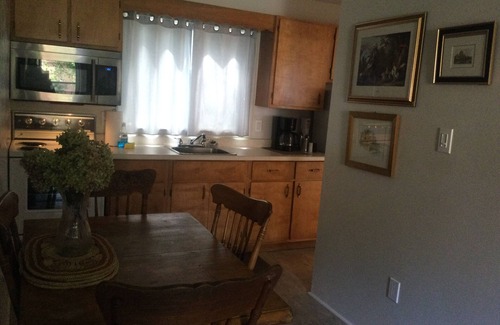Sauble Beach Cabin | Cottage Retreat 75 Steps from the shores of spectacular Lake Huron, Sauble Beach