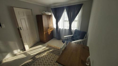 Berea Apartment | Cottage self catering unit with ensuite.