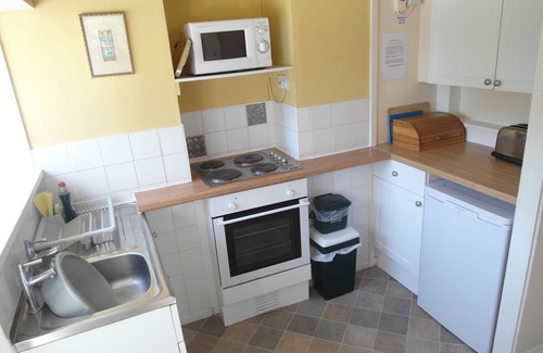 Ventnor Cottage | Cottage Set In Peaceful Secluded Sea View Grounds