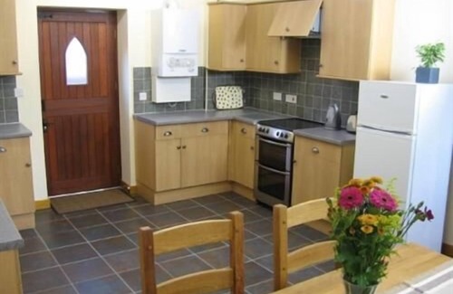 Lymm Cottage | Cottage Shared Bathroom The Shippon room at Broomedge Farm Cottages