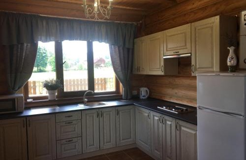 Mykulychyn Ski Chalet | Cottage Simka