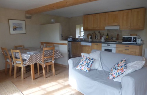 La Pernelle Cottage | Cottage situated in quiet hamlet deep in countryside but only 10km from the sea.