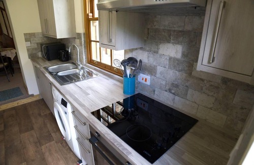 Ryton Cottage | Cottage - Sleeps 2 - Garden - Parking