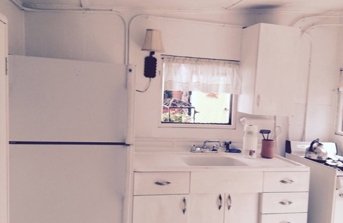 Onset Cottage | Cottage steps to the beach