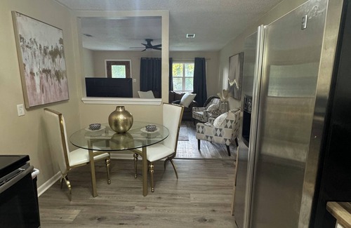 Van Buren House | Cottage style home close to downtown and pet friendly