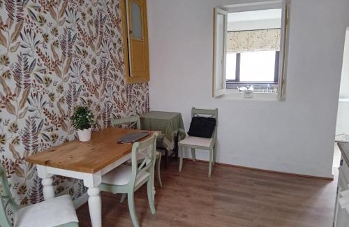 Pentre House | Cottage Style in Ystrad, Double room