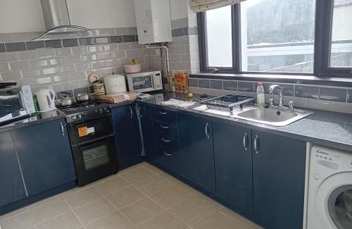 Pentre House | Cottage Style in Ystrad, Double room