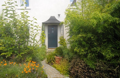 Montpellier House | Cottage style small Town house in the centre of Cheltenham