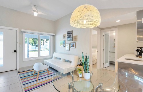 Hampton Bays House | Cottage Suite in Boutique Hotel, Heart of Hampton Bays, Waterfront.