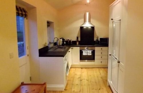 Boncath Cottage | Cottage The Parlour room at Wernddofn