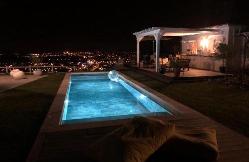 Laroin House | Cottage vue panoramique Pau Piscine