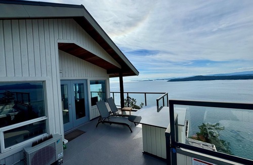 Pender Island Cabin | Cottage w/Vantage Suites at Sahhali on the Bluffs
