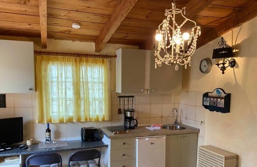 El Jaral House | Cottage with 1 Bedroom, 2 Bathroom Heated solar Pool, Sauna, Jacuzzi Garden