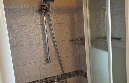 El Jaral House | Cottage with 1 Bedroom, 2 Bathroom Heated solar Pool, Sauna, Jacuzzi Garden