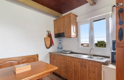 La Solana Cottage | Cottage with Cave, garden, trekking trails and city nearby