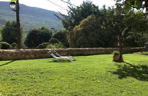 Vilaverd Cottage | Cottage with fireplace Ca l'Esquelleta with a capacity of 1 to 8 people
