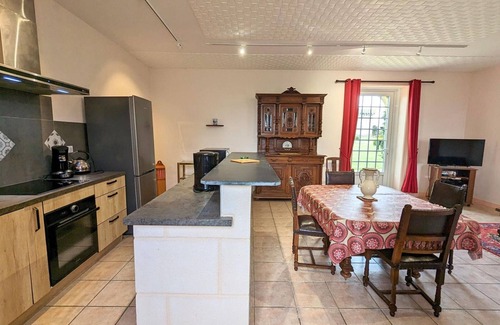 Cherves-Richemont Cottage | Cottage with 3 bedrooms, private garden, 12 bikes, near Cognac