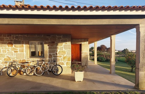 Marinhas Cottage | Cottage with garden and swimming pool - ESPOSENDE