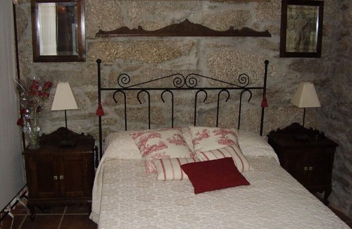 Ponteareas House | Cottage with garden