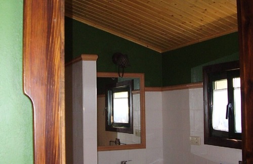 Ponteareas House | Cottage with garden