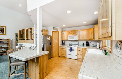 McCall Cottage | Cottage with gas grill, WiFi, fireplace, access to hot tub, pool, tennis court