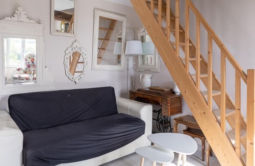 Molesme House | Cottage with independent studio in Molesme