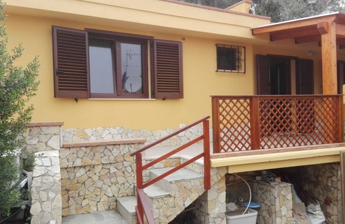 Cala Sinzias House | Cottage with sea view, 300 m from the beach, 4PL