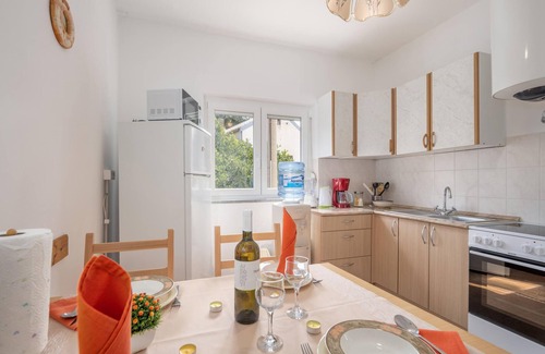 Novi Vinodolski House | Cottage with sea view and great views of the surrounding countryside.