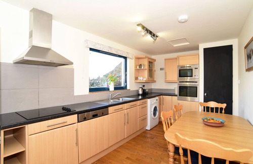 Montrose Cottage | Cottage With Secure Garden, Wood Burning Stove And Sea Views