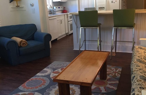 New Buffalo House | Cottage With Studio Steps From Downtown New Buffalo And Beach