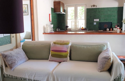 Quelfes Cottage | Cottages - 2 Bedroom Family House with Pool