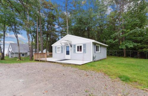 Greenbush Apartment | Cottages 7 & 9 - Fire Pit - Beach - Sleeps 8