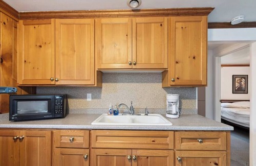 Greenbush Apartment | Cottages 7 & 9 - Fire Pit - Beach - Sleeps 8
