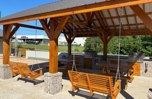 Counce Apartment | Cottages of Pickwick-121