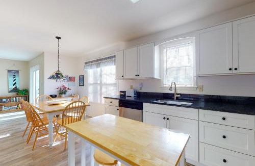 Ocean View House | Cottages on Whites Creek - 6 Caroline