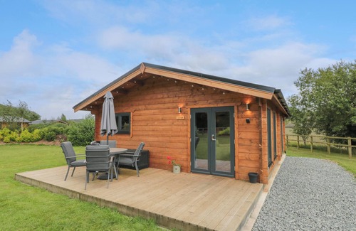 Driffield Cottage | COTTAM LODGE, pet friendly, country holiday cottage in Nafferton