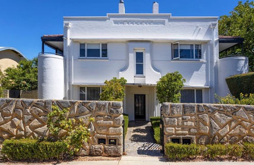 Cottesloe Apartment | Cottesloe Beach Deluxe Apartment