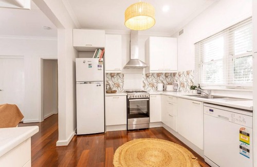 Cottesloe Apartment | Cottesloe Coastal Boho Retreat - Executive Escapes