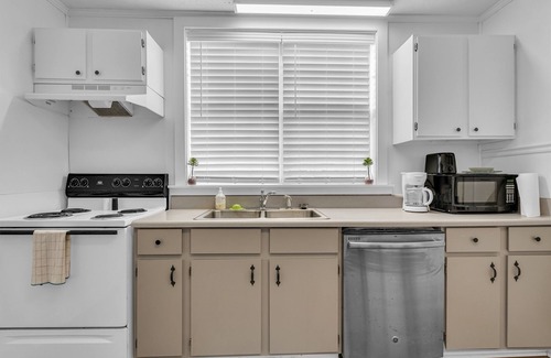 Starkville House | Cotton District | Cozy | Big Patio