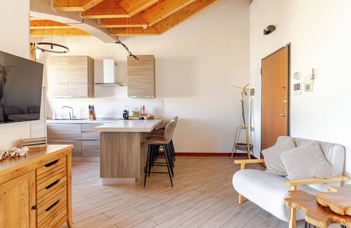 Busto Arsizio Apartment | [Cotton Flower] Penthouse 15 minutes from Malpensa MXP