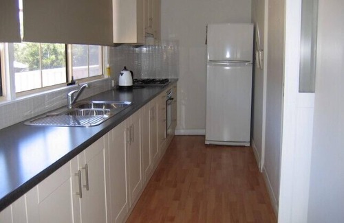 Dernancourt Cottage | Cotton Palm Cottage - Your Home Away From Home