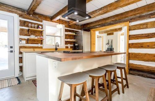 Montague Ski Chalet | Cottontail Cabin with Hot Tub and wood fired Sauna