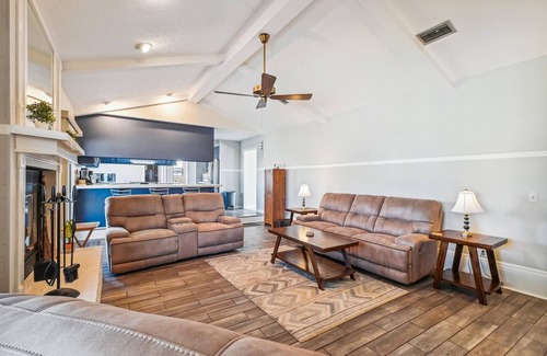Panama City House | Cottontail Cove - 4 Bedroom/2.5 Bath Prvt Home w/Pvt Pool (Sleeps 8)
