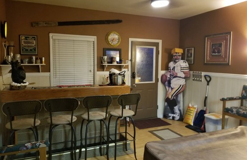Deer Lodge House | Cottonwood Creek Getaway