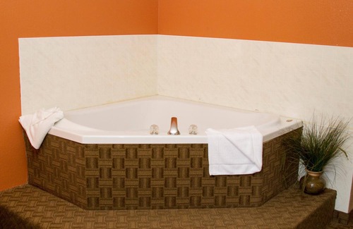 Phillipsburg Hotel | Cottonwood Inn
