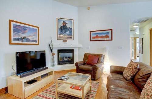 Moab House | Cottonwoods 405