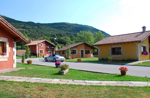 Fontibre House | Country House 'Casa Susi' with Mountain View, Private Terrace and Wi-Fi