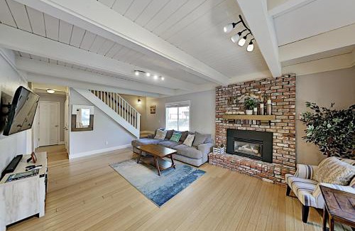 Montgomery Estates House | Cougar Haven